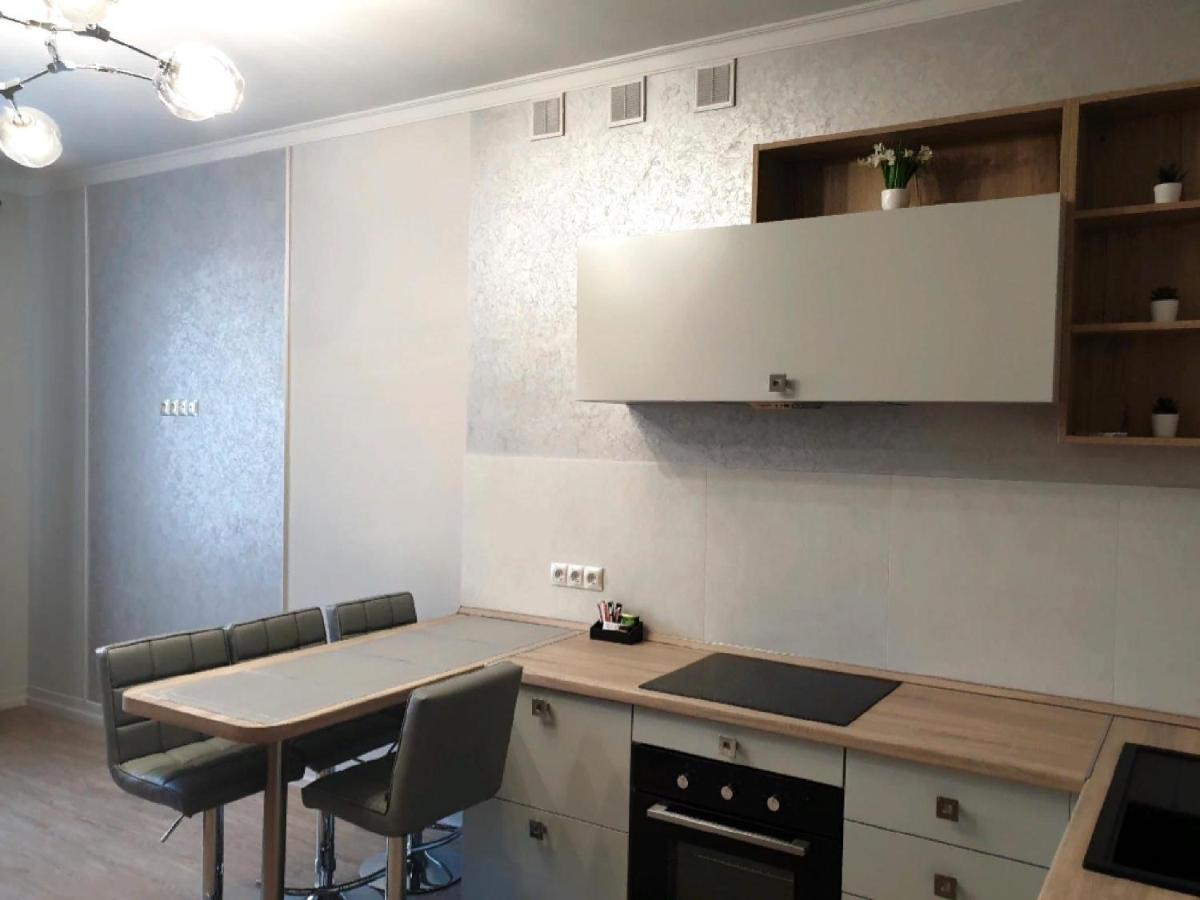 Apartment Sweethome 1 Free Parking Uzhhorod Exterior foto