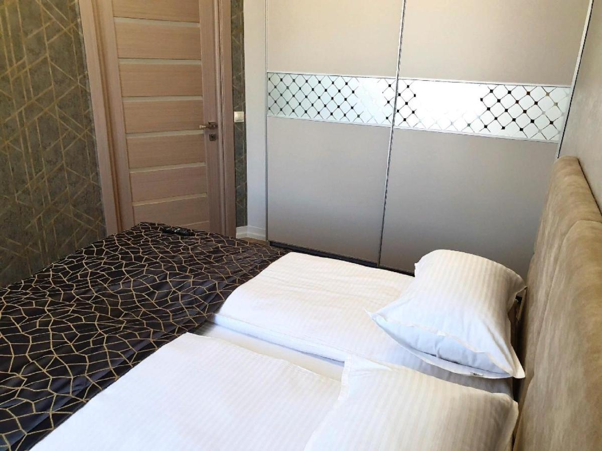 Apartment Sweethome 1 Free Parking Uzhhorod Exterior foto